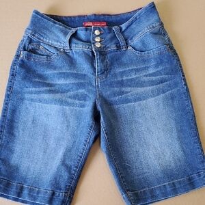 Royalty For Me TRIPLE BUTTON Classic Blue Jean Bermuda Shorts 10